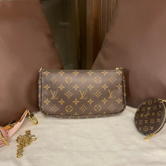 Louis Vuitton Shoulder Bag - Picture 3 of 9